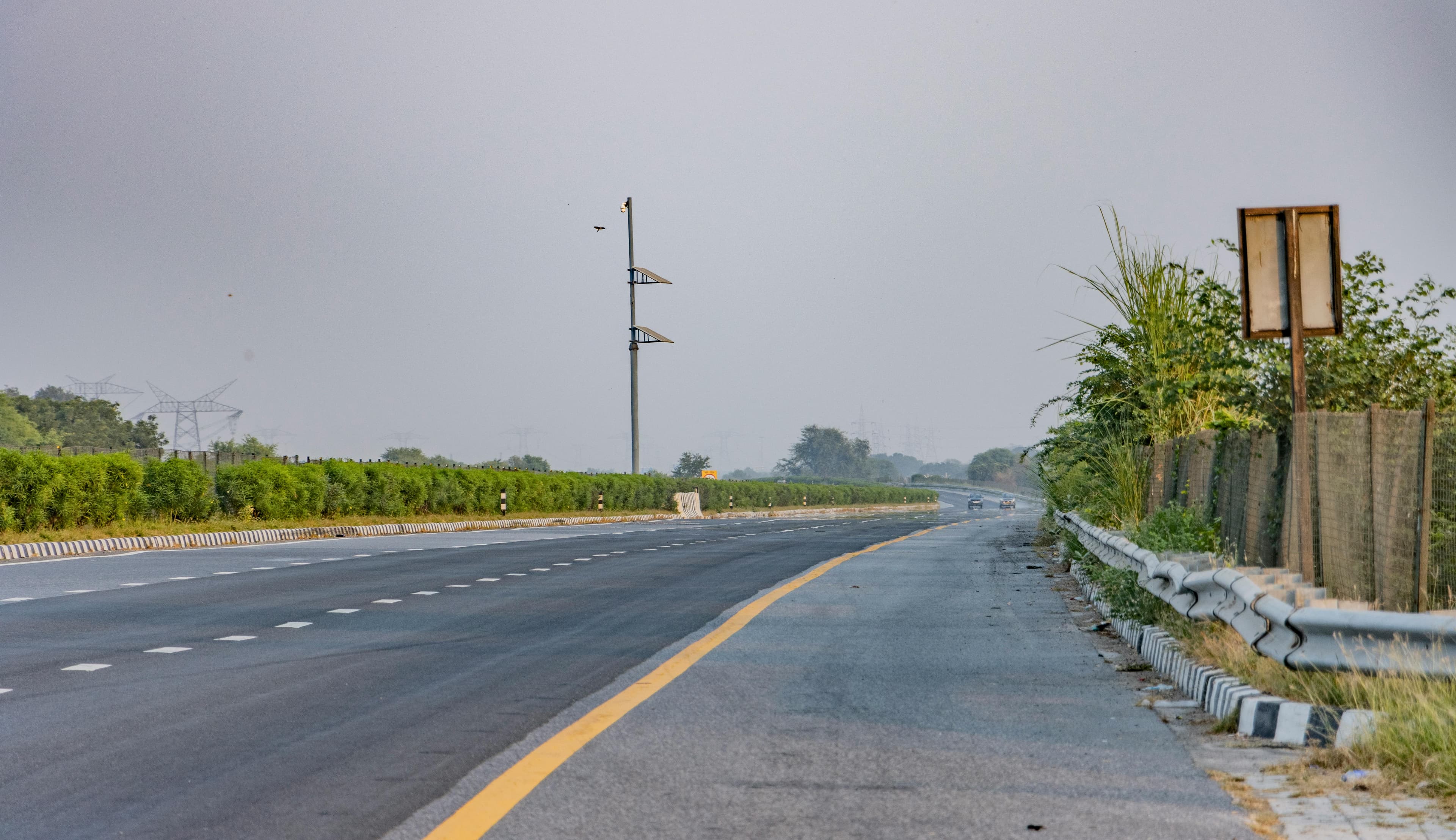 Golf Course Extension Road vs Dwarka Expressway: The Ultimate Battle for Gurgaon’s Luxury Crown